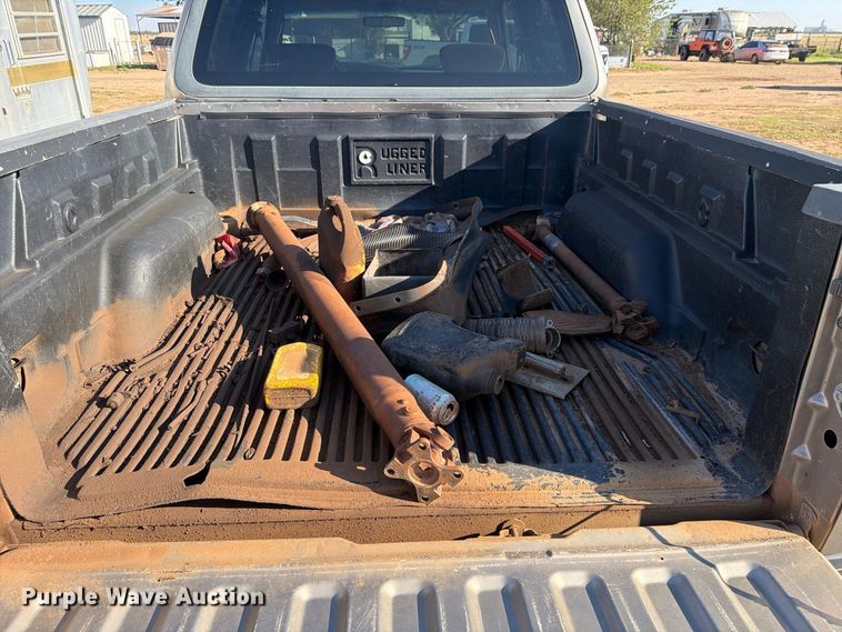 image for item DV8672 2002 Ford F150 Crew Cab pickup truck