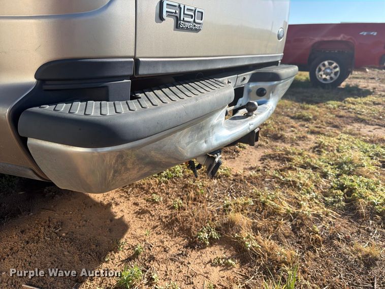 image for item DV8672 2002 Ford F150 Crew Cab pickup truck