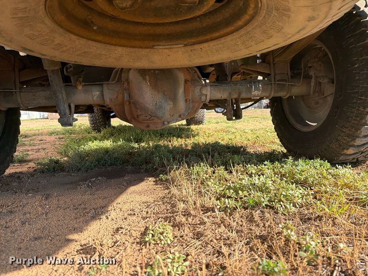 image for item DV8672 2002 Ford F150 Crew Cab pickup truck