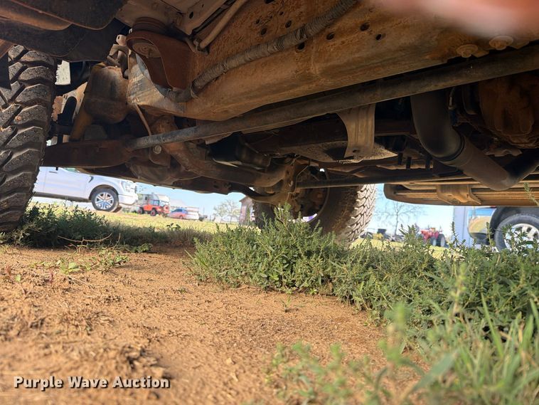 image for item DV8672 2002 Ford F150 Crew Cab pickup truck