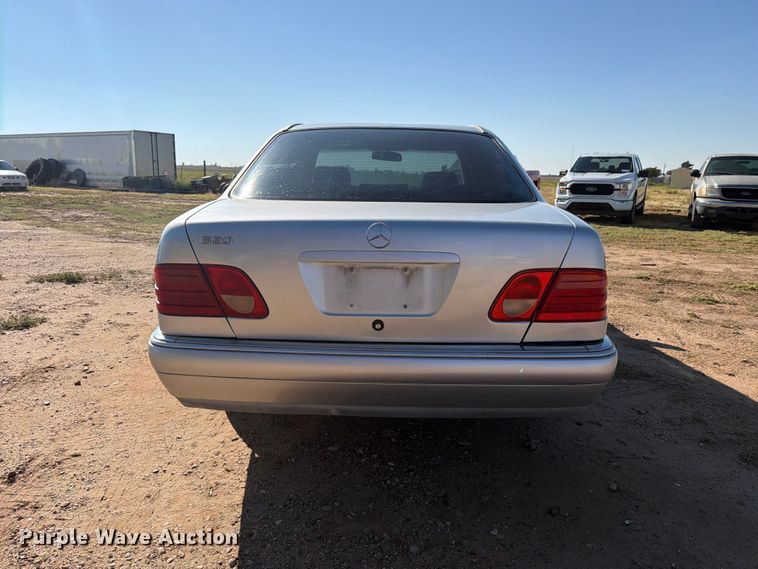 image for item DV8674 1999 Mercedes-benz E-Class 