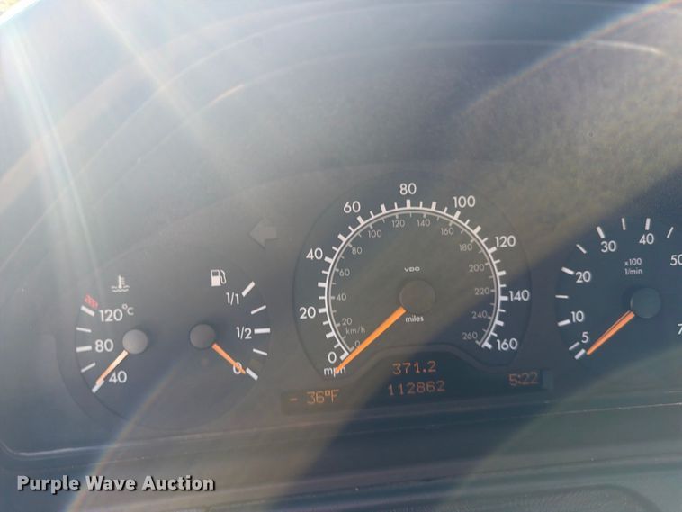 image for item DV8674 1999 Mercedes-benz E-Class 