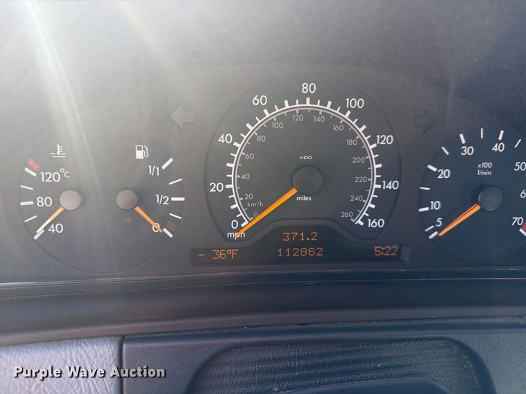 image for item DV8674 1999 Mercedes-benz E-Class 