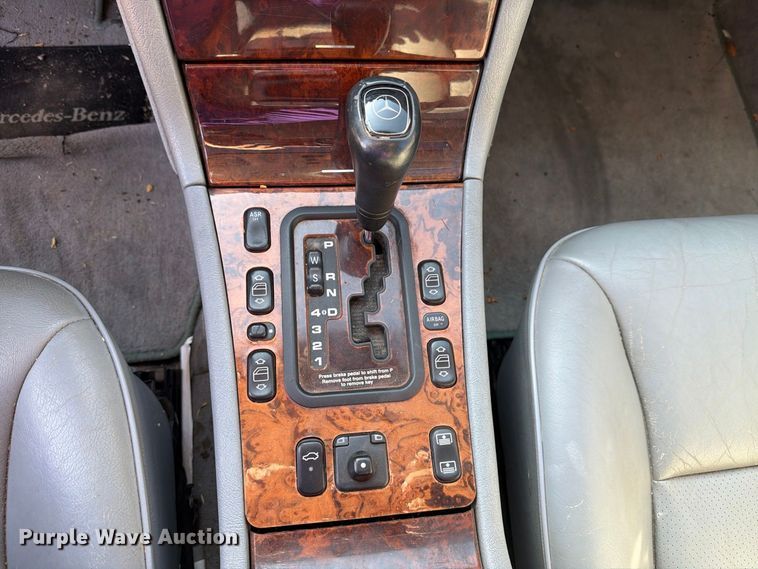 image for item DV8674 1999 Mercedes-benz E-Class 
