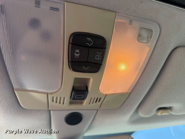 image for item DV8674 1999 Mercedes-benz E-Class 