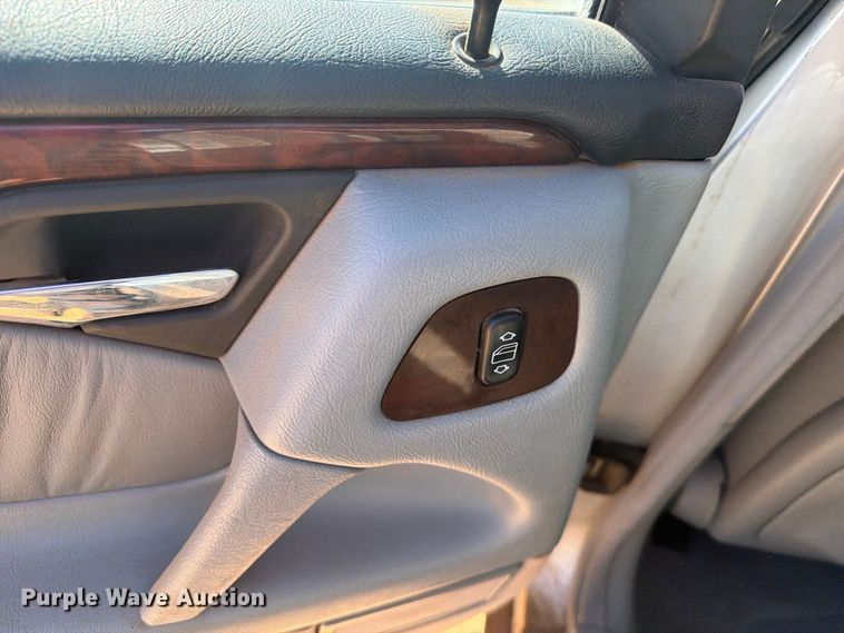 image for item DV8674 1999 Mercedes-benz E-Class 