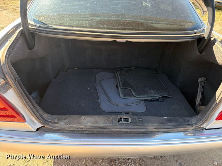 image for item DV8674 1999 Mercedes-benz E-Class 
