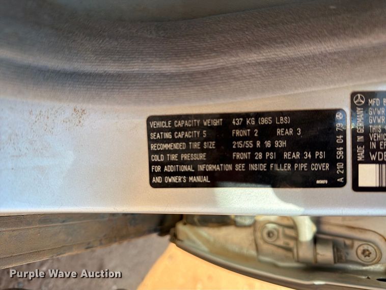 image for item DV8674 1999 Mercedes-benz E-Class 