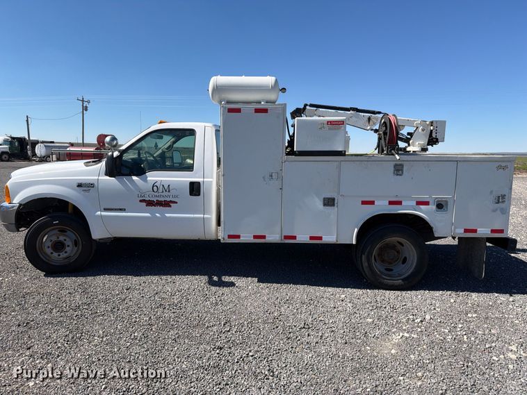image for item DV8706 1999 Ford F550 utility / service truck