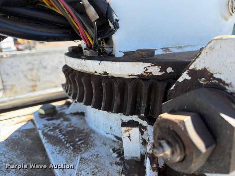 image for item DV8706 1999 Ford F550 utility / service truck