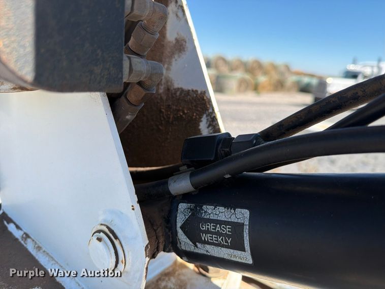 image for item DV8706 1999 Ford F550 utility / service truck