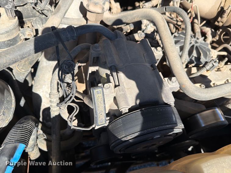 image for item DV8706 1999 Ford F550 utility / service truck