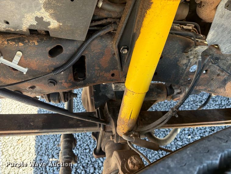 image for item DV8706 1999 Ford F550 utility / service truck
