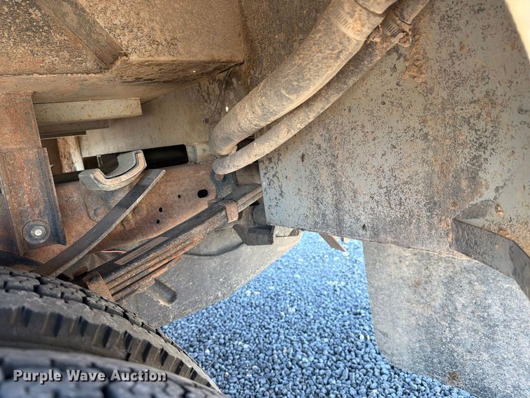 image for item DV8706 1999 Ford F550 utility / service truck