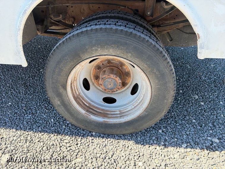 image for item DV8706 1999 Ford F550 utility / service truck