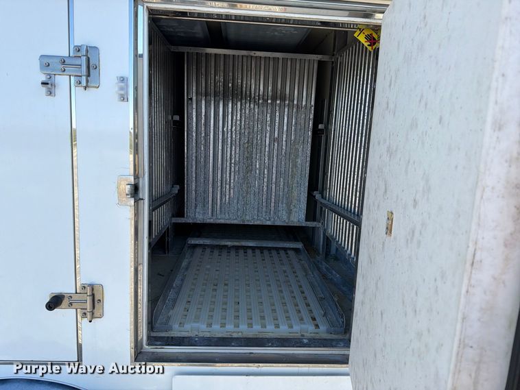 image for item DV8717 2019 Ford E450 refrigerated delivery truck
