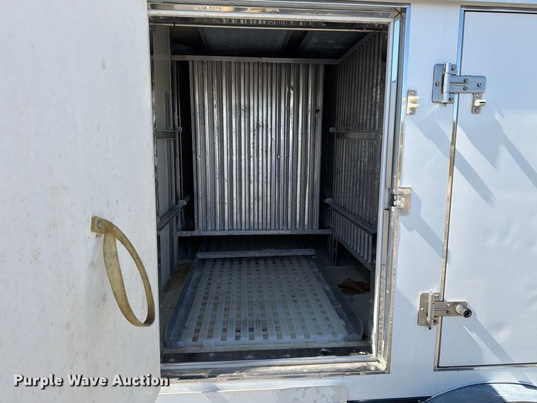 image for item DV8717 2019 Ford E450 refrigerated delivery truck