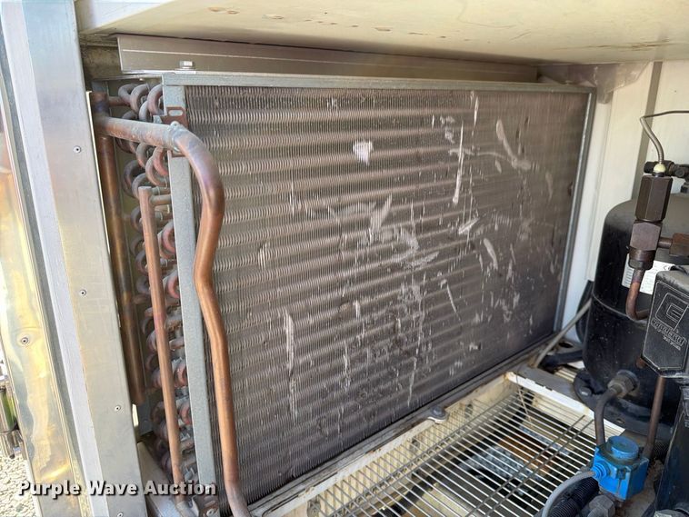 image for item DV8717 2019 Ford E450 refrigerated delivery truck