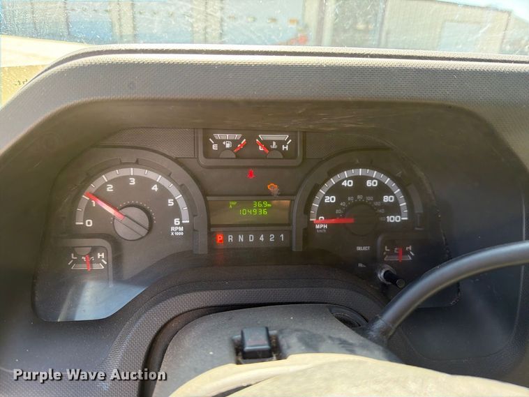 image for item DV8717 2019 Ford E450 refrigerated delivery truck
