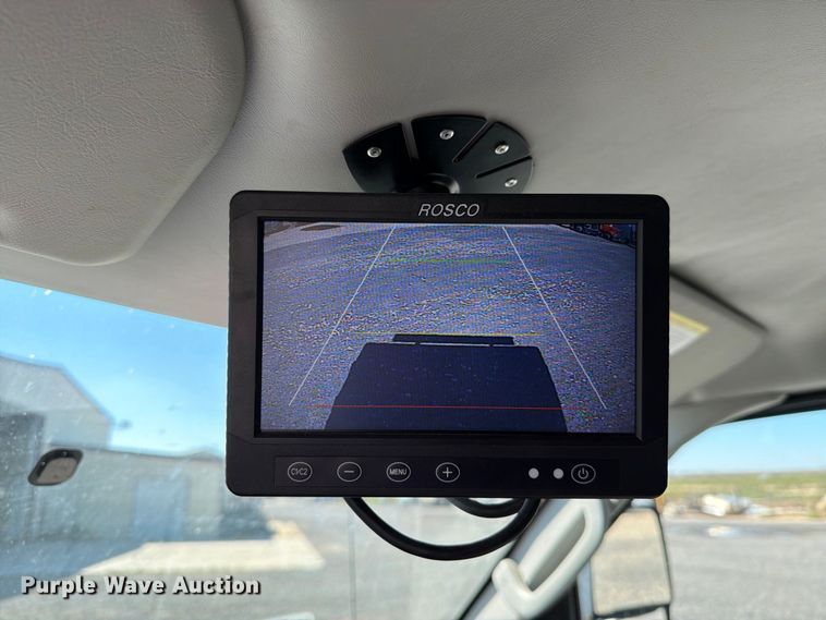 image for item DV8717 2019 Ford E450 refrigerated delivery truck