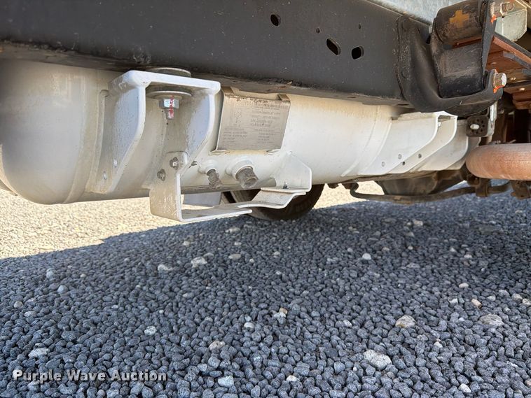image for item DV8717 2019 Ford E450 refrigerated delivery truck