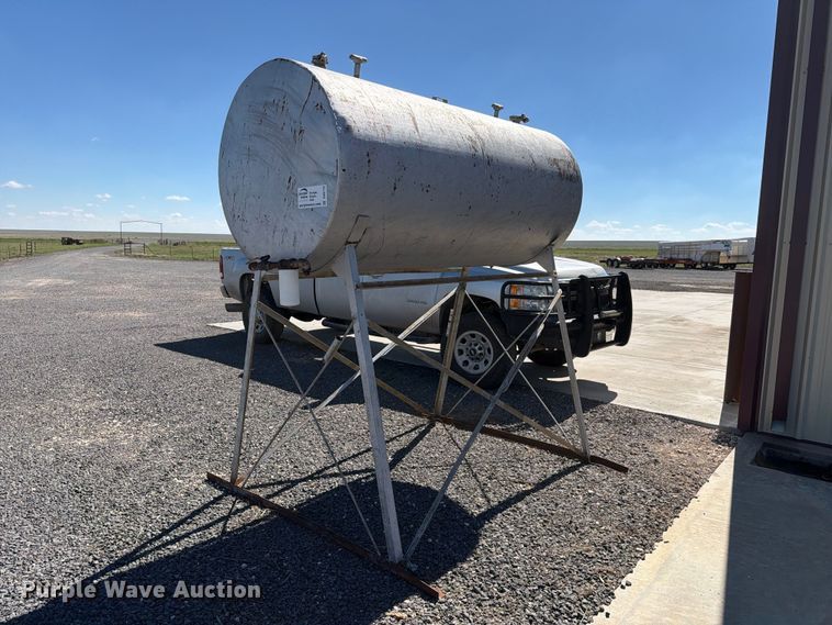 image for item DV8719 Fuel tank