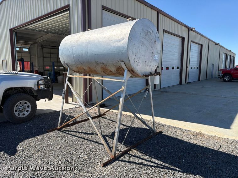 image for item DV8719 Fuel tank