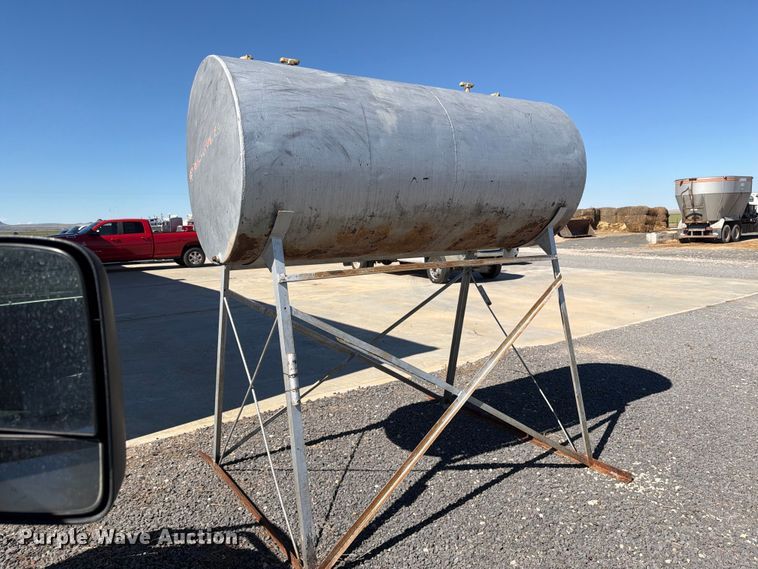 image for item DV8719 Fuel tank