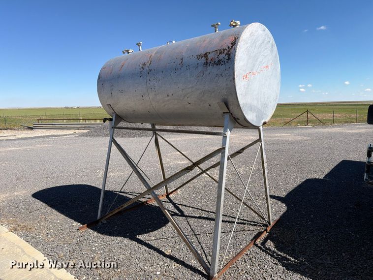 image for item DV8719 Fuel tank