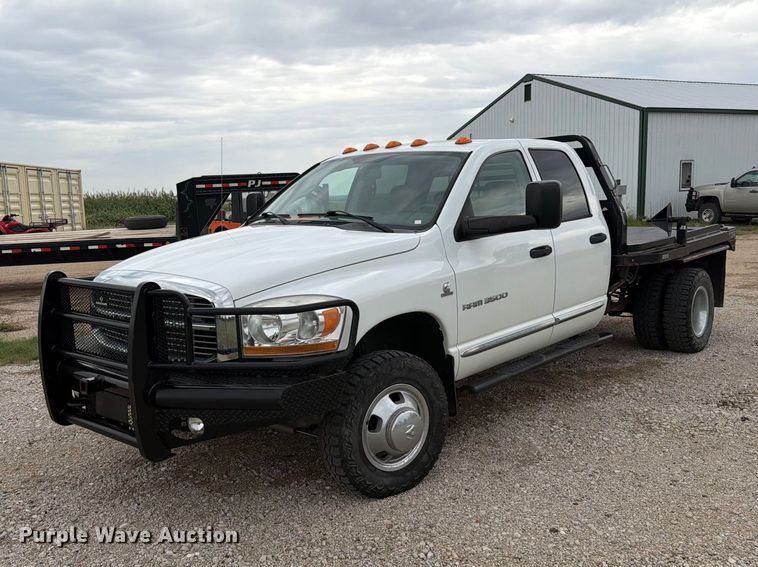 2006 Dodge 3500 Ext. Cab bale bed pickup truck