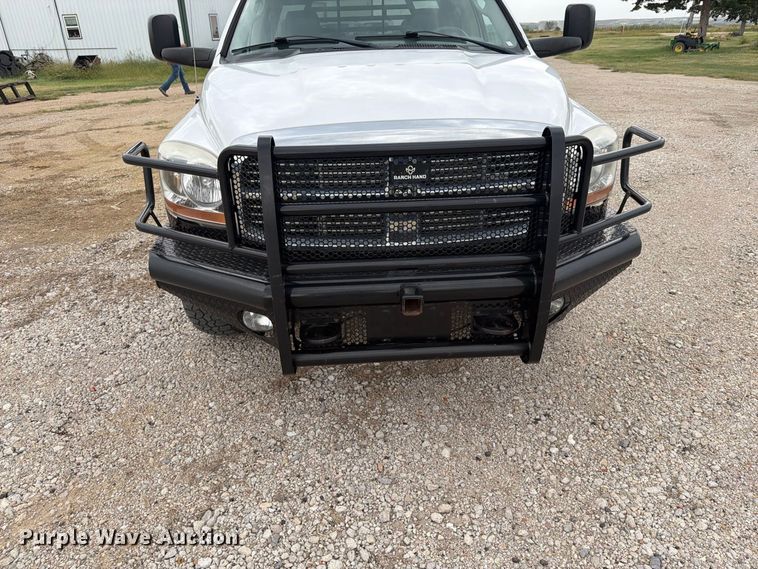 image for item DY3423 2006 Dodge 3500 Ext. Cab bale bed pickup truck