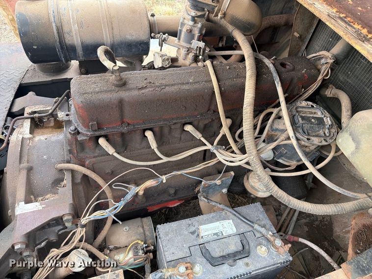 image for item DY3437 1983 Hyster 110 forklift