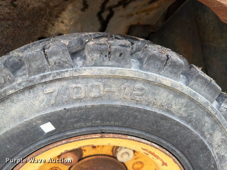 image for item DY3437 1983 Hyster 110 forklift