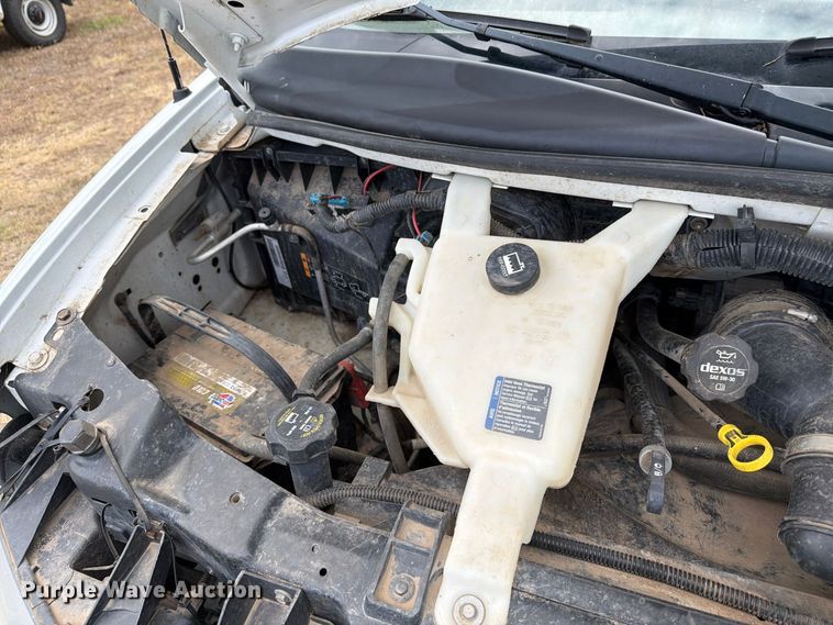 image for item DY3438 2015 GMC Savana 2500 van