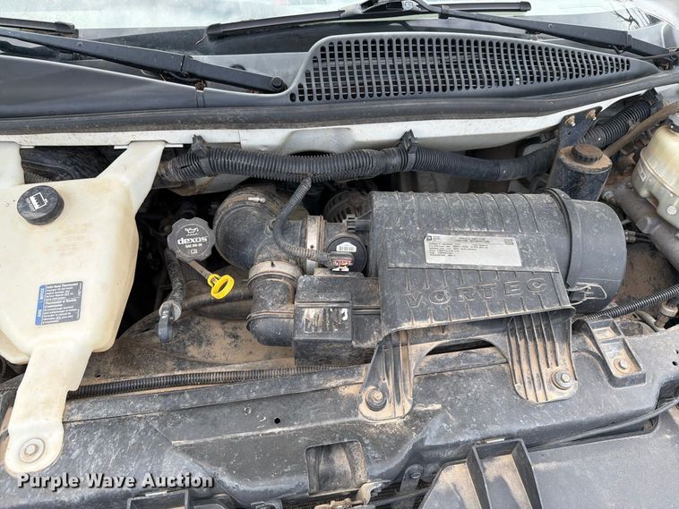 image for item DY3438 2015 GMC Savana 2500 van