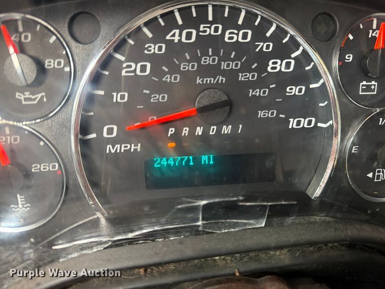 image for item DY3438 2015 GMC Savana 2500 van