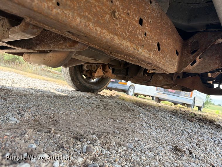 image for item DY3439 2008 Chevrolet Express 2500 van