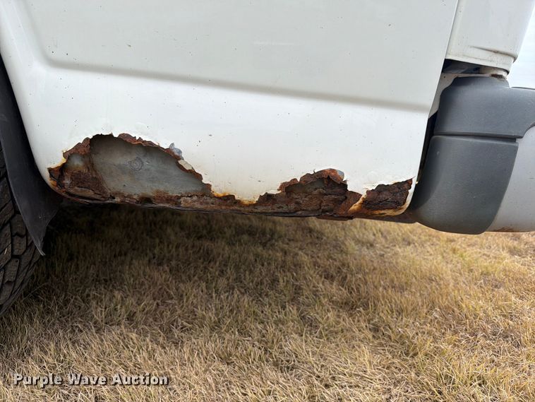 image for item DY3440 2002 GMC Savana 2500 van