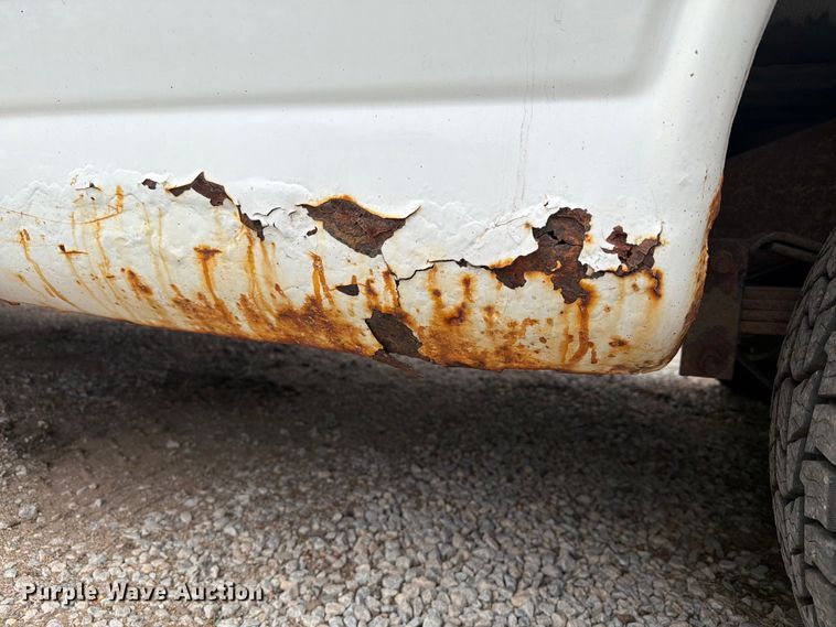 image for item DY3440 2002 GMC Savana 2500 van