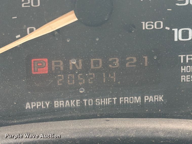 image for item DY3440 2002 GMC Savana 2500 van