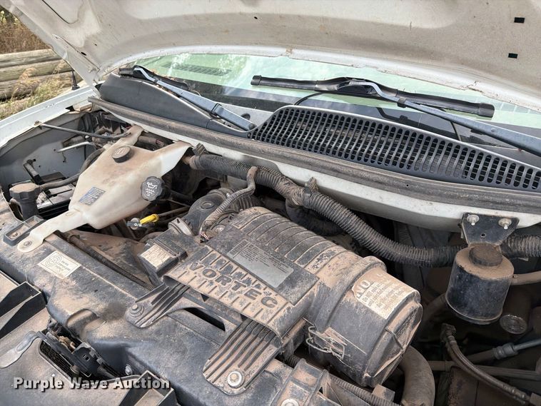 image for item DY3441 2011 GMC Savana 2500 EXT van