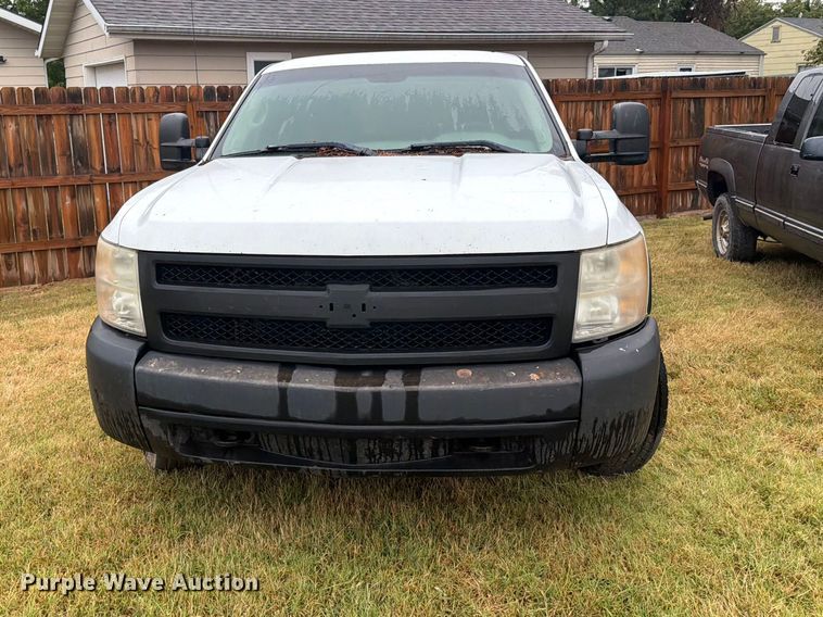 image for item DY3444 2008 Chevrolet Silverado 1500 Ext. Cab pickup truck