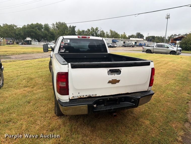 image for item DY3444 2008 Chevrolet Silverado 1500 Ext. Cab pickup truck