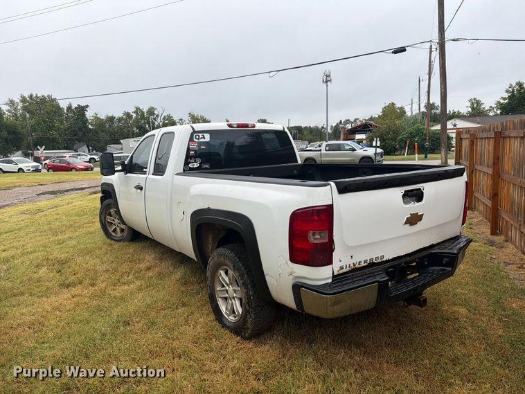 image for item DY3444 2008 Chevrolet Silverado 1500 Ext. Cab pickup truck