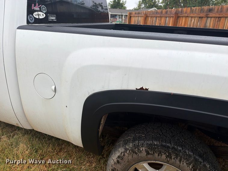 image for item DY3444 2008 Chevrolet Silverado 1500 Ext. Cab pickup truck