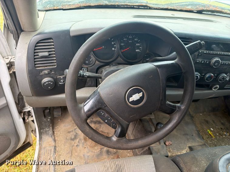 image for item DY3444 2008 Chevrolet Silverado 1500 Ext. Cab pickup truck
