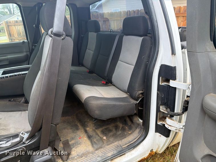 image for item DY3444 2008 Chevrolet Silverado 1500 Ext. Cab pickup truck