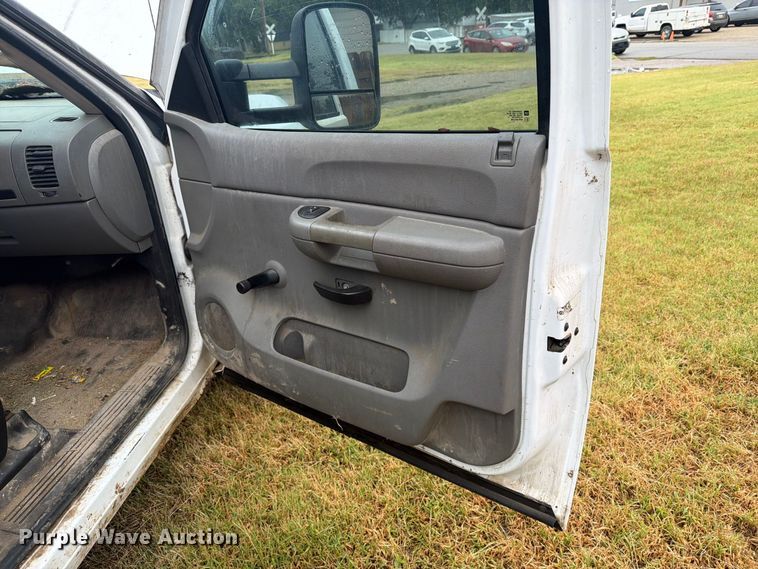image for item DY3444 2008 Chevrolet Silverado 1500 Ext. Cab pickup truck