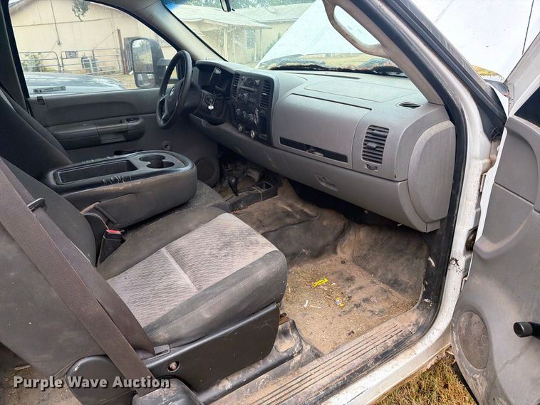 image for item DY3444 2008 Chevrolet Silverado 1500 Ext. Cab pickup truck
