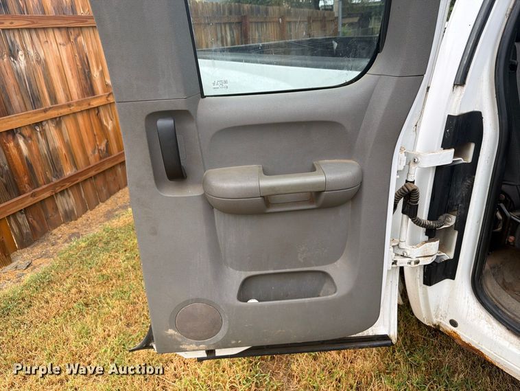 image for item DY3444 2008 Chevrolet Silverado 1500 Ext. Cab pickup truck